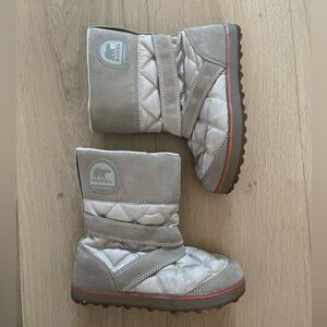 SOREL women’s boots size 9.5 $55